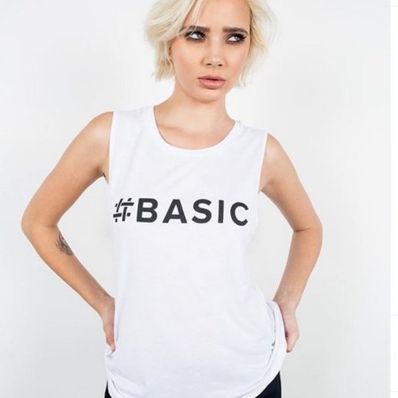 CASUAL TEE - Picture 1 of 2